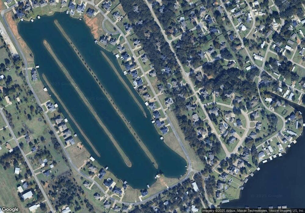 3908 Upper Lake Cir, Granbury, TX 76049 - photo 1