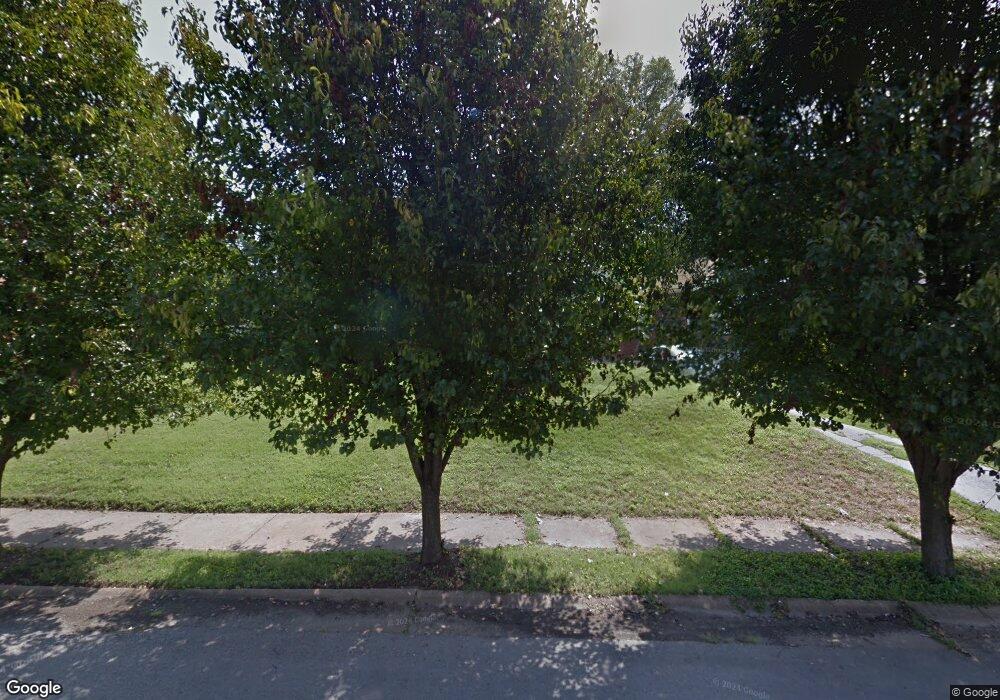 4336 N Taylor Ave, Saint Louis, MO 63115 - photo 1