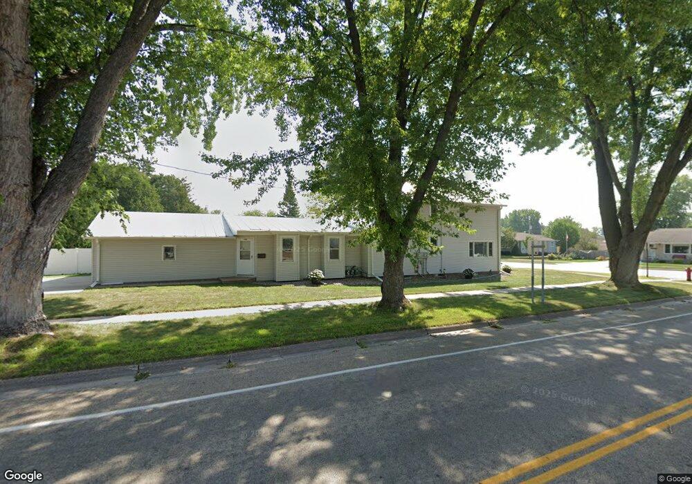 438 N 2nd St, La Crescent, MN 55947 - photo 1