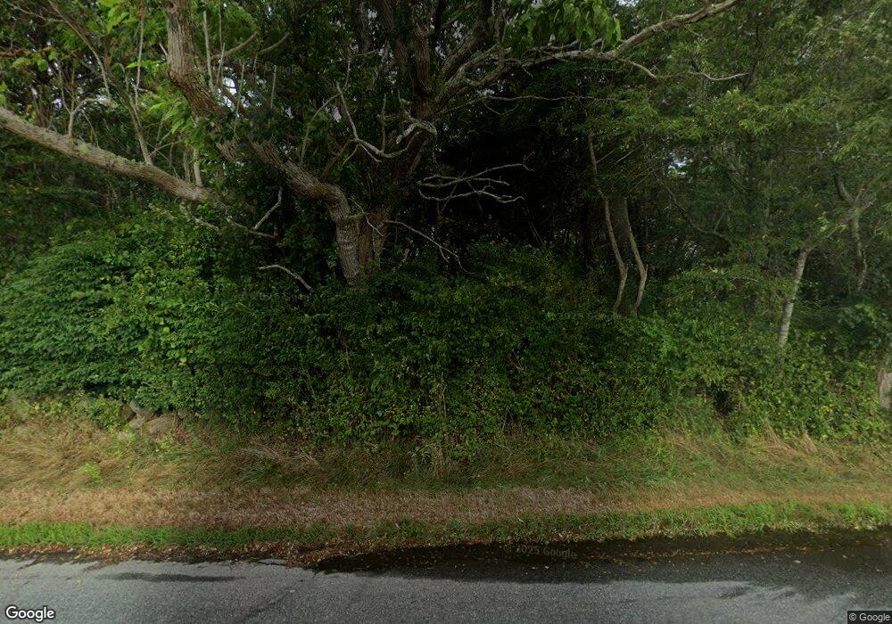 413 Horseneck Rd, South Dartmouth, MA 02748 - photo 1