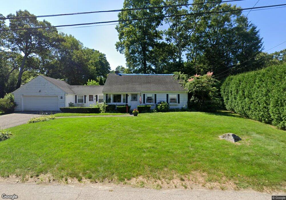 8 Waverly Rd, Barrington, RI 02806 - photo 1
