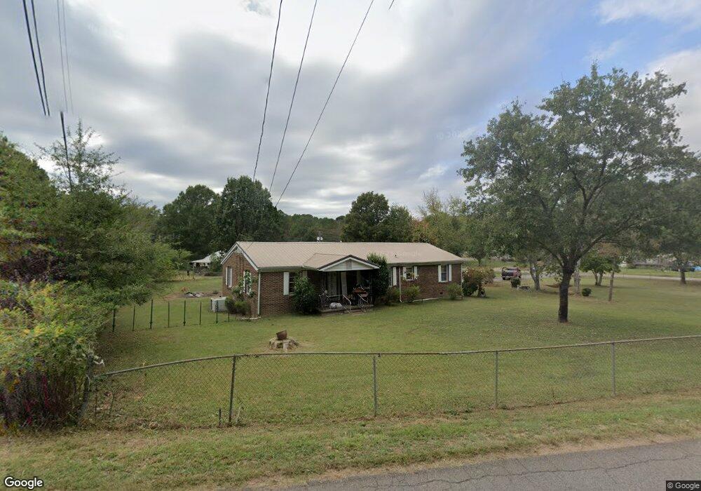402 Weaver Ln, Weaver, AL 36277 - photo 1