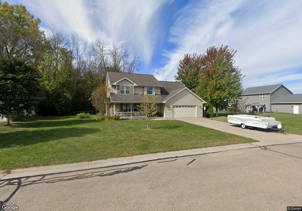N9467 Cumberland Dr, Appleton, WI 54915 - photo 1