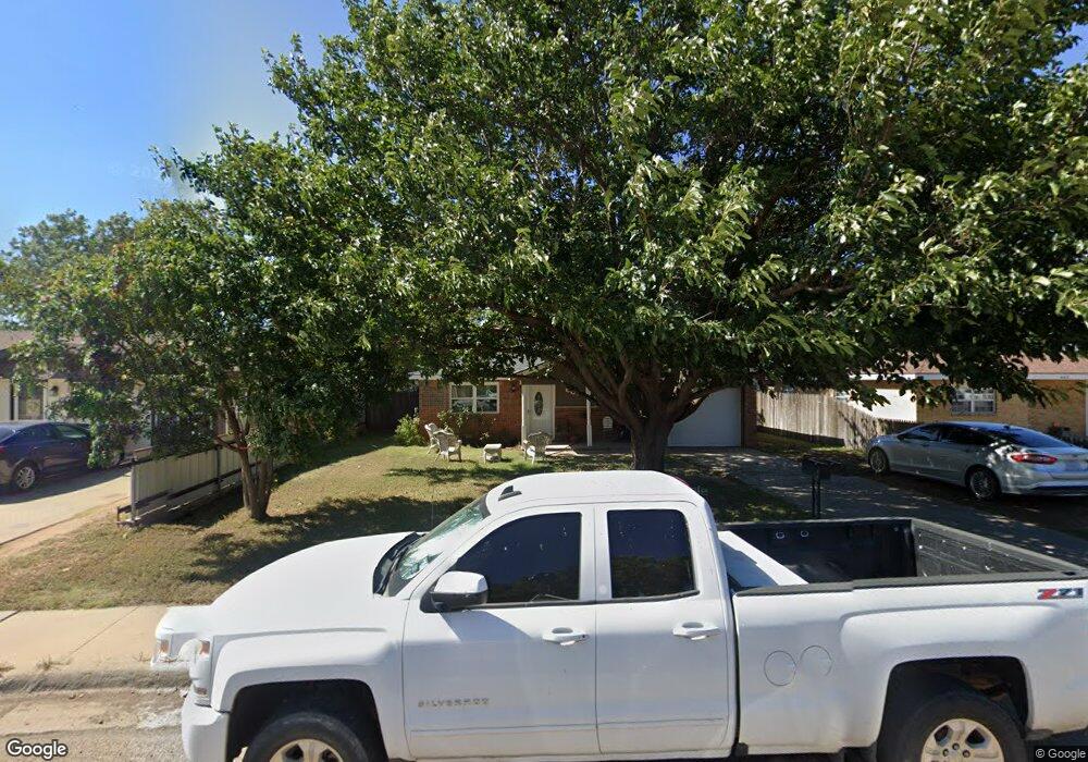 605 Pine Ave, Dumas, TX 79029 - photo 1