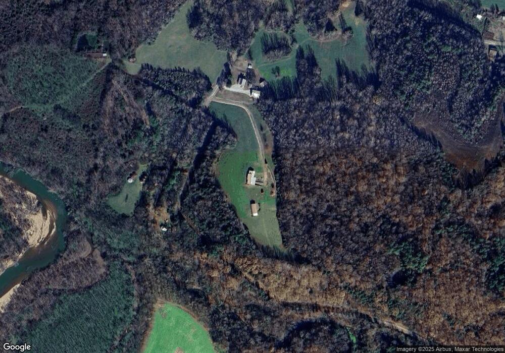 501 Old Rockhouse Loop, Linden, TN 37096 - photo 1