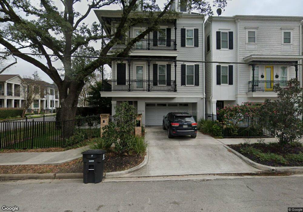2626 Ashland St, Houston, TX 77008 - photo 1