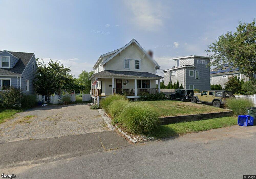 37 Bay Edge Ct, Fairfield, CT 06824 - photo 1