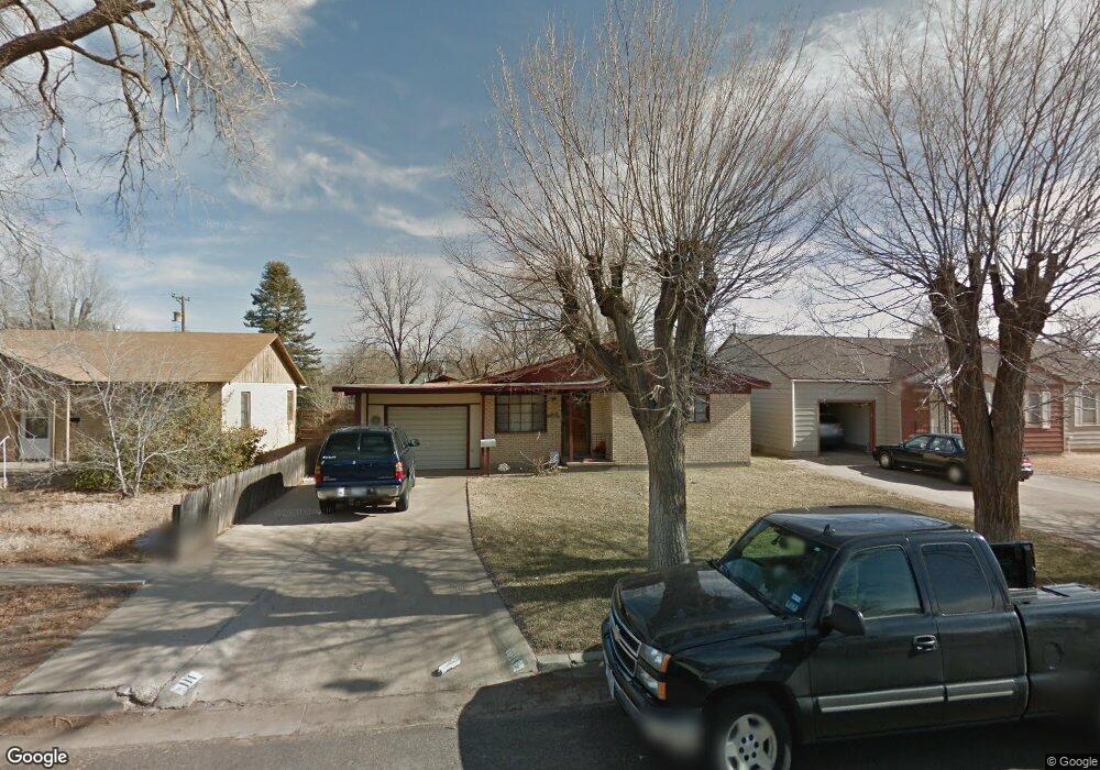 114 Spruce Ave, Dumas, TX 79029 - photo 1