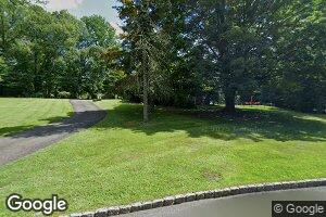 1 Finnegan Ln, Suffern, NY 10901