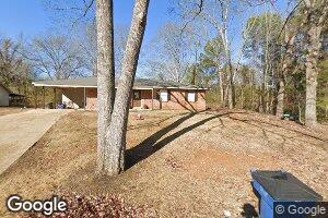 303 Jim St, Fulton, MI 38843