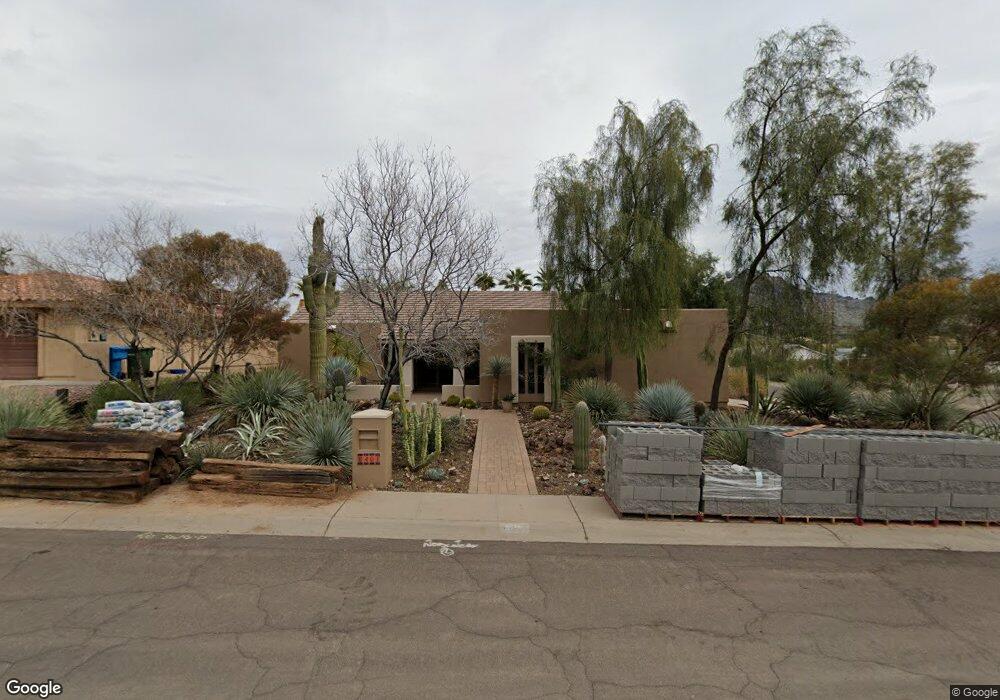 8401 N 16th Place, Phoenix, AZ 85020 - photo 1