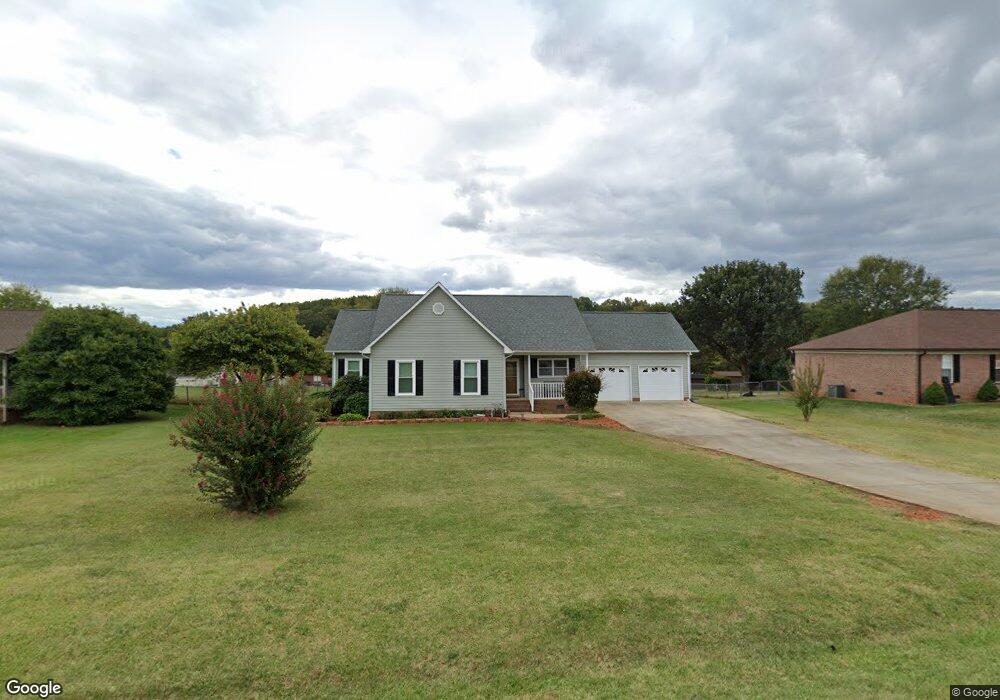 120 Ridgeview Rd, Statesville, NC 28625 - photo 1