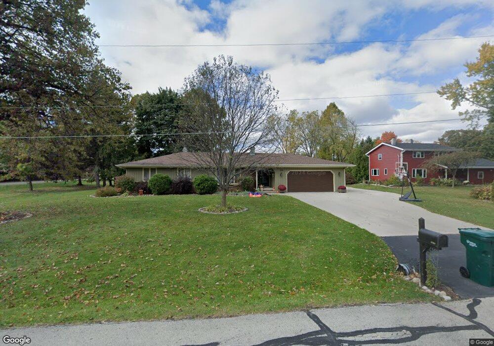 2915 N Abendroth St, Appleton, WI 54914 - photo 1