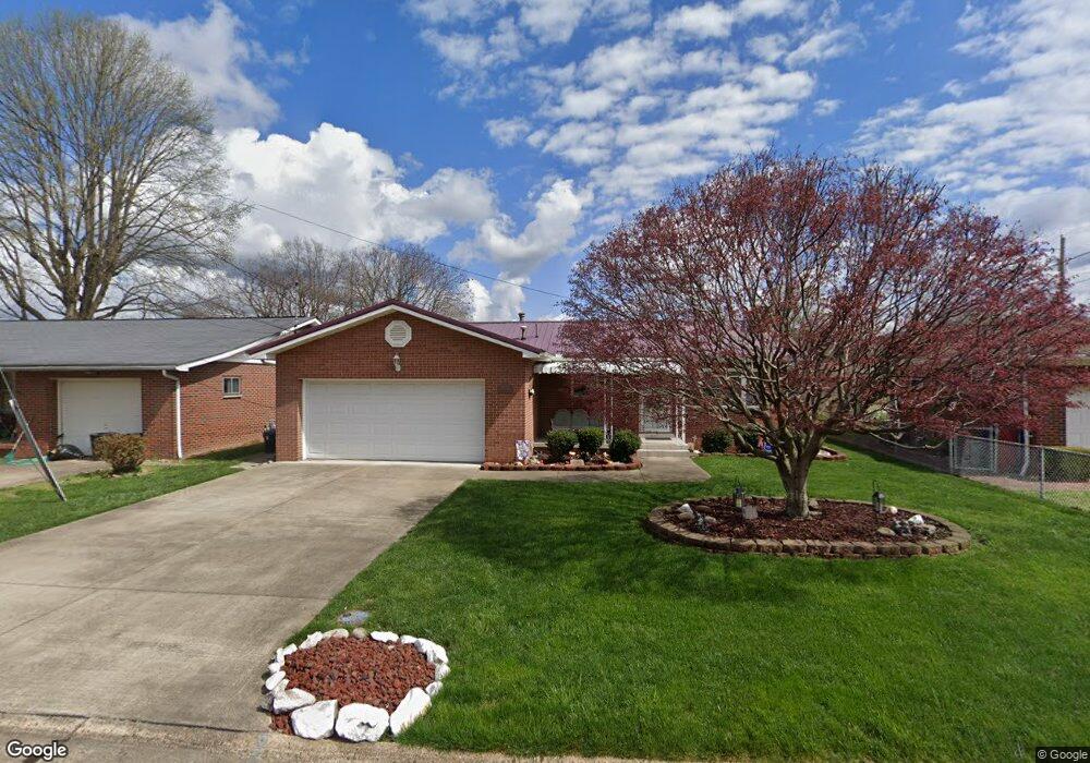 2602 Highland Ave, Dunbar, WV 25064 - photo 1