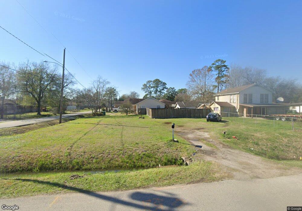 7303 Helmers St, Houston, TX 77022 - photo 1