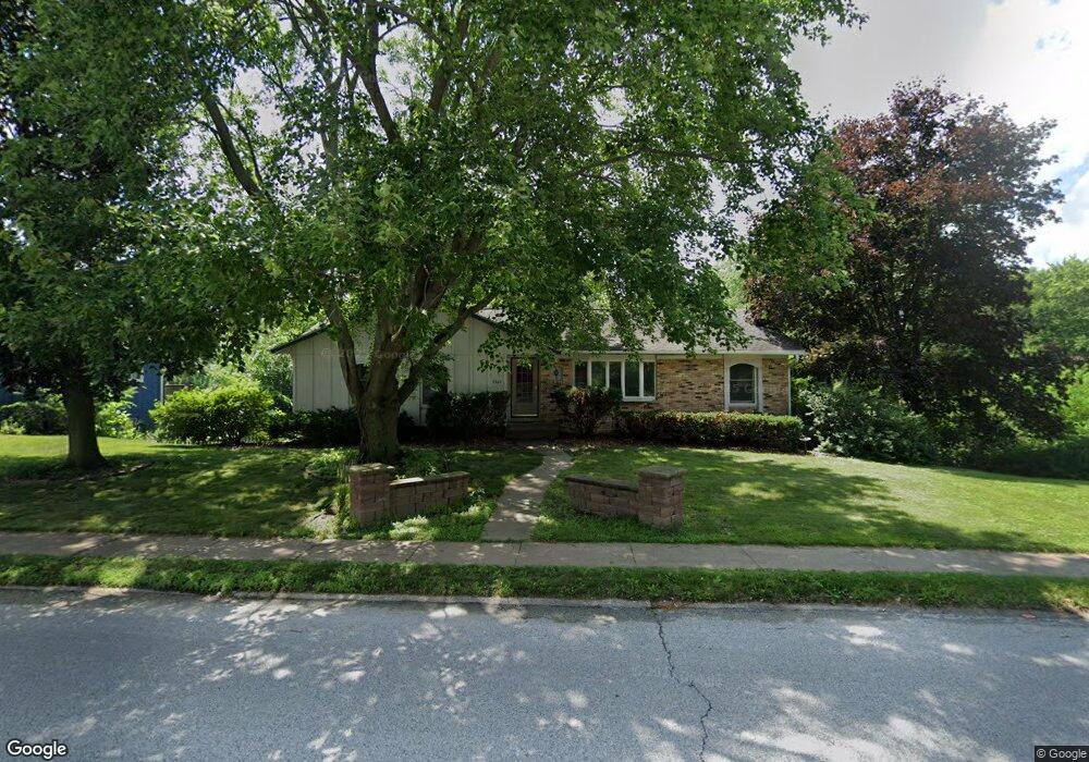 2320 Olympia Dr, Bettendorf, IA 52722 - photo 1