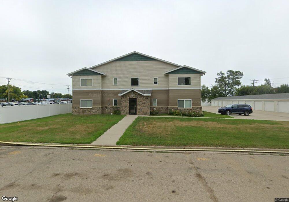 316 13th St SW, Jamestown, ND 58401 - photo 1