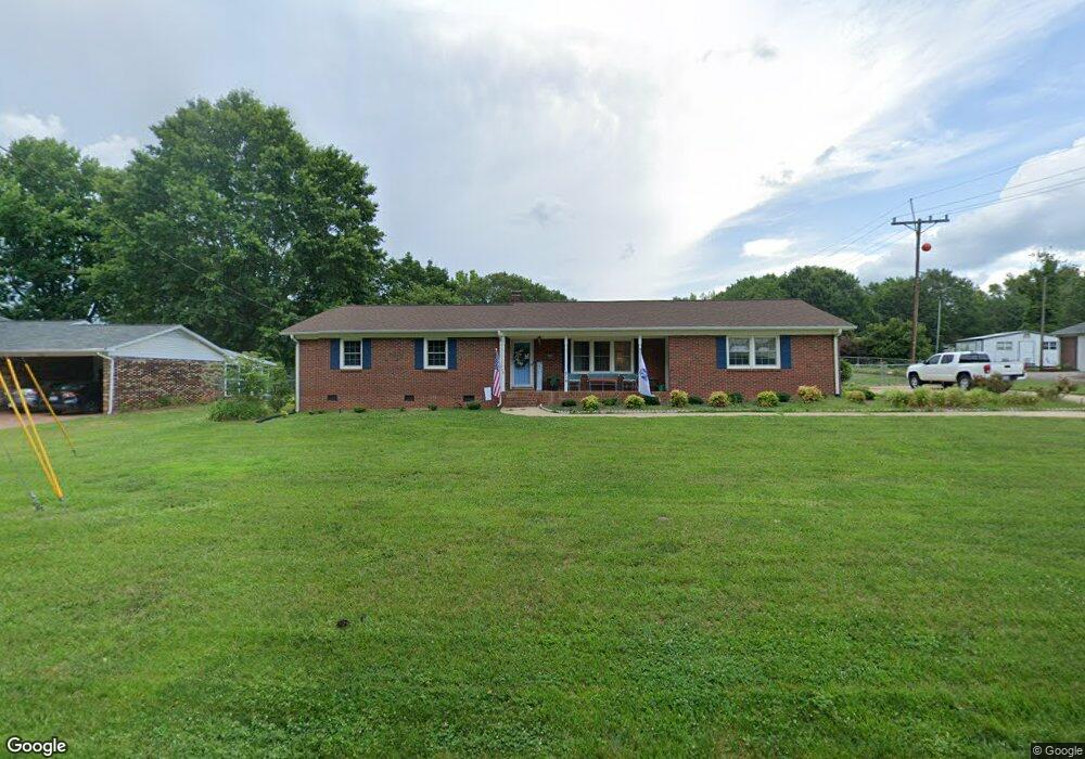 814 Waters St, Shelby, NC 28152 - photo 1