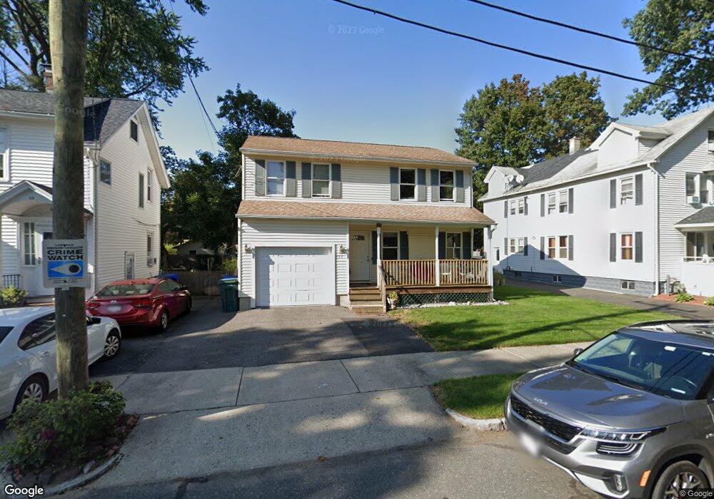 92 Blaine St, Springfield, MA 01108 - photo 1