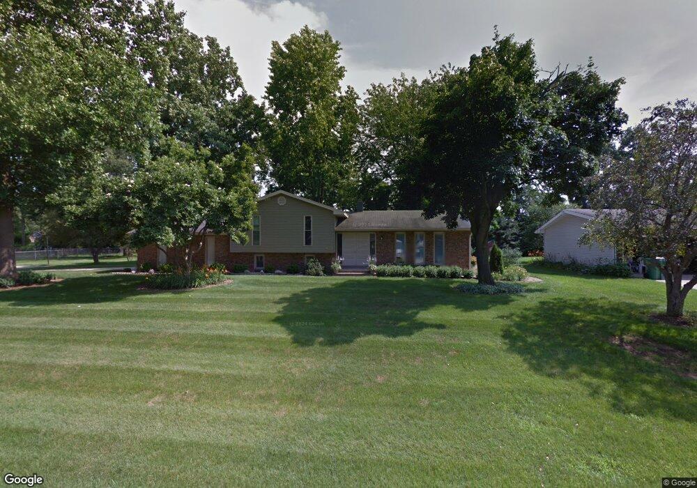 23058 Leslie Ln, Elkhart, IN 46516 - photo 1