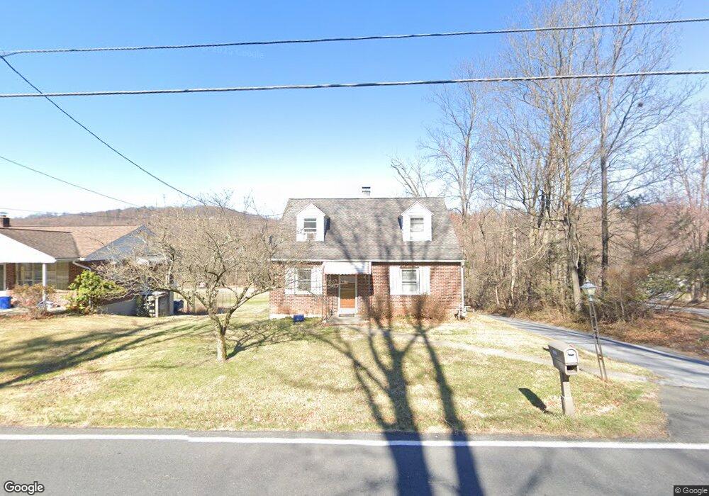 1701 Butter Ln, Reading, PA 19606 - photo 1