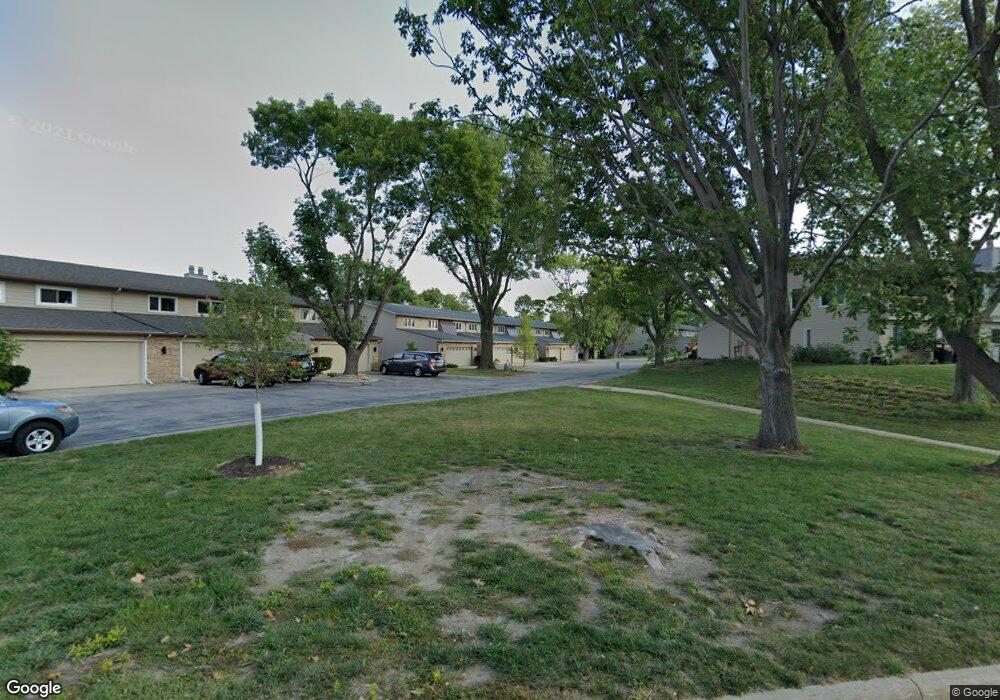 1741 Applewood Place NE, Cedar Rapids, IA 52402 - photo 1