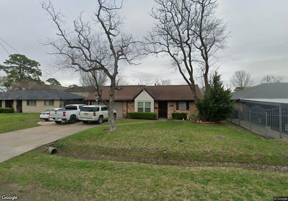 7718 Melrose St, Houston, TX 77022 - photo 1