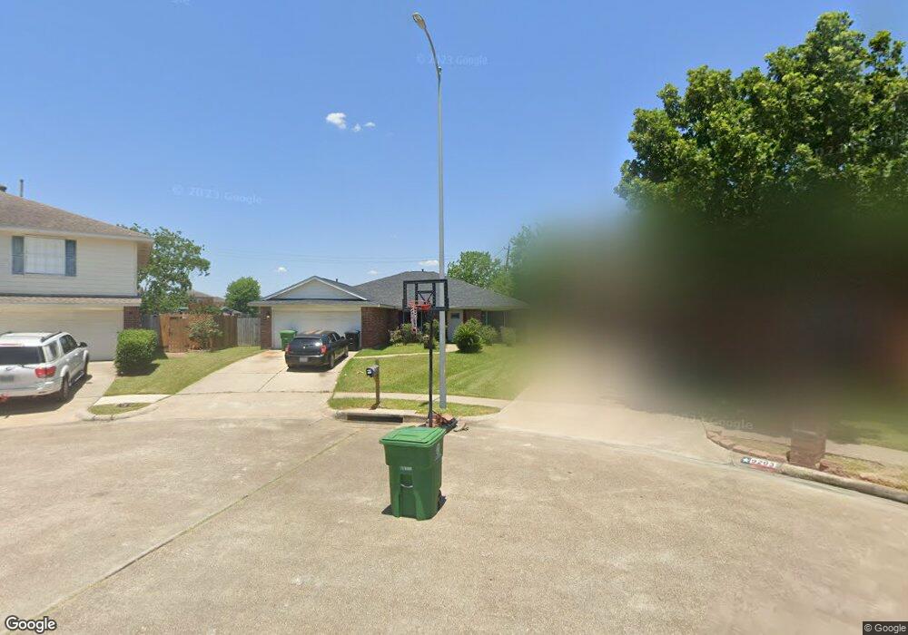 10802 Bradford Way Dr, Houston, TX 77075 - photo 1