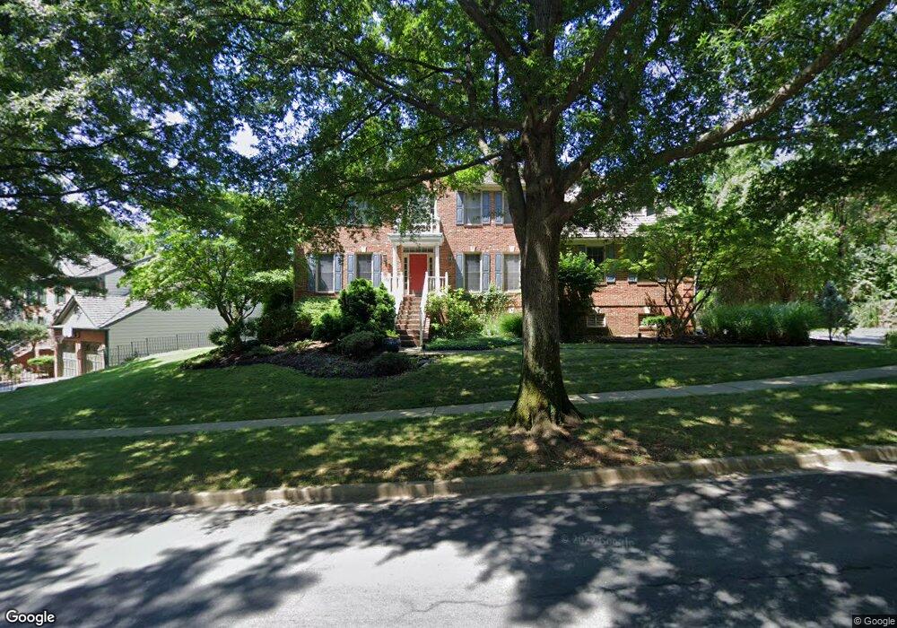 5628 Sugarbush Ln, Rockville, MD 20852 - photo 1