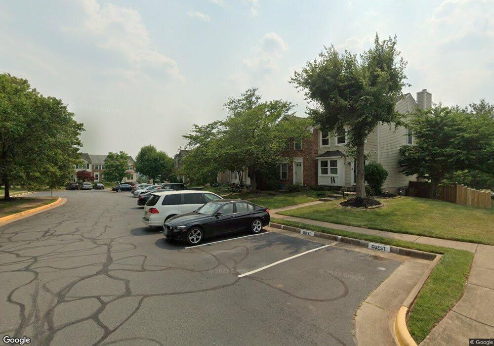 13312 Burkitts Rd, Fairfax, VA 22033 - photo 1