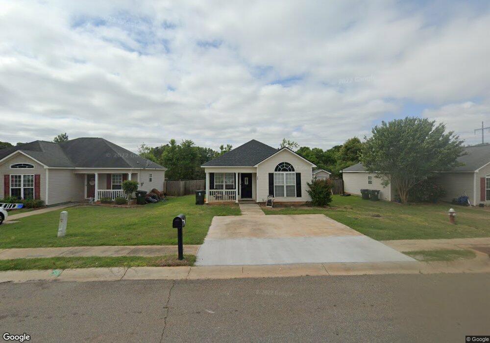 703 Haverhill Cir, Warner Robins, GA 31088 - photo 1