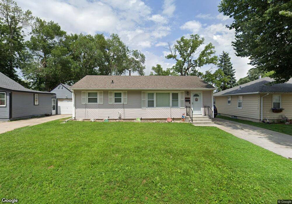 711 E Hawthorne St, Albert Lea, MN 56007 - photo 1