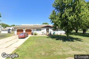 424 Franklin St, Upland, NE 68981