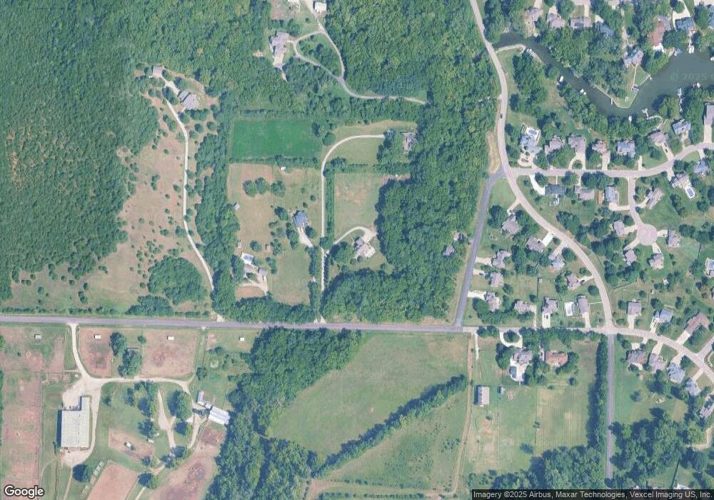 7740 SW 37th St, Topeka, KS 66614 - photo 1