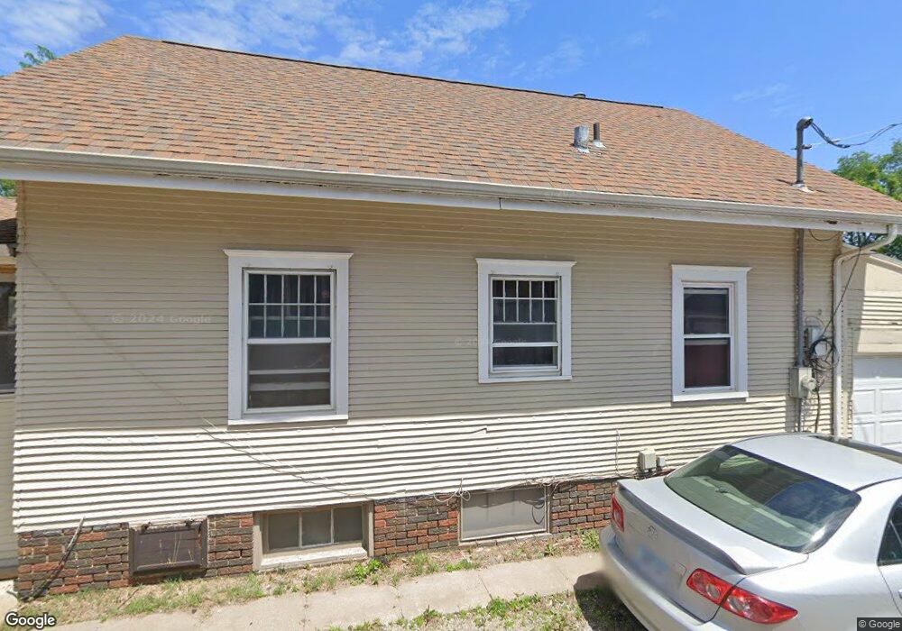 115 15th St NW, Cedar Rapids, IA 52405 - photo 1