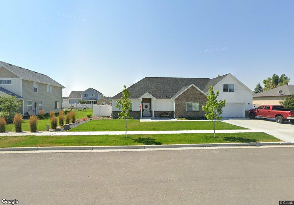 659 W 275 N unit 211, Hyrum, UT 84319 - photo 1