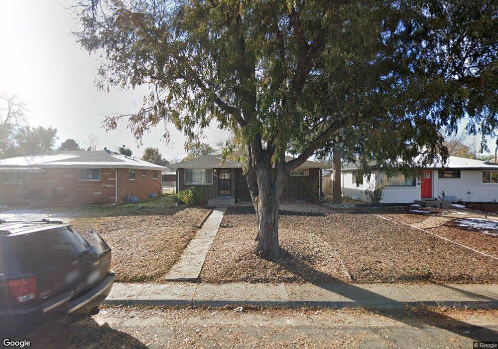 2257 Iola St, Aurora, CO 80010 - photo 1