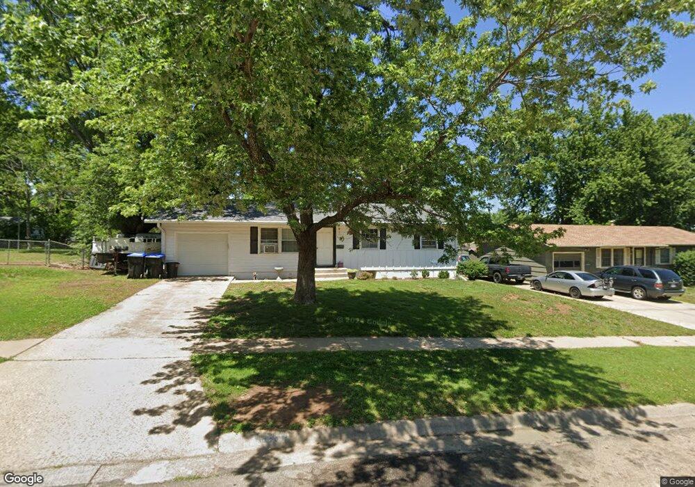 3320 SW 30th Terrace, Topeka, KS 66614 - photo 1