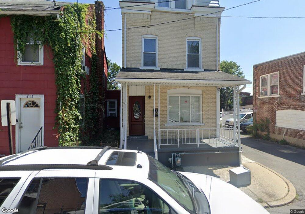 611 N Lumber St, Allentown, PA 18102 - photo 1