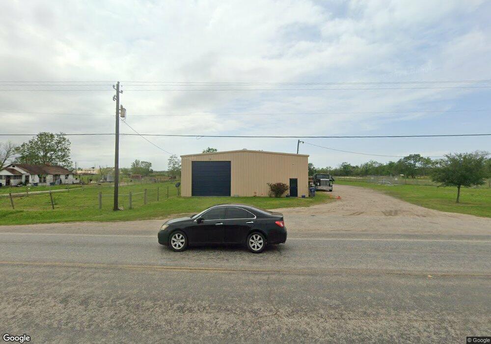 700 Avenue F, Bay City, TX 77414 - photo 1