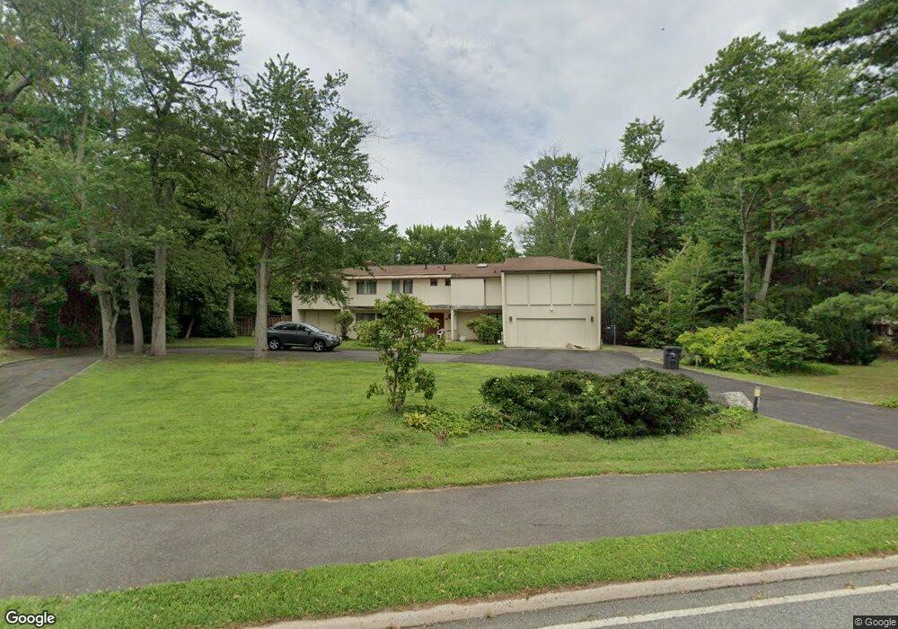 127 Hicks Ln, Great Neck, NY 11024 - photo 1