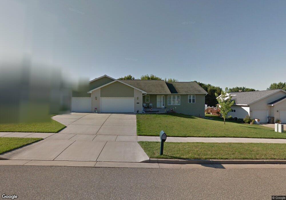 1913 West Ridge Dr, Eau Claire, WI 54703 - photo 1