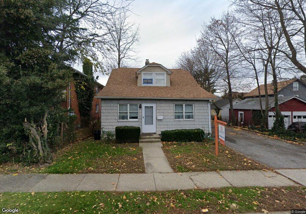 6 Frost Pond Rd, Glen Cove, NY 11542 - photo 1