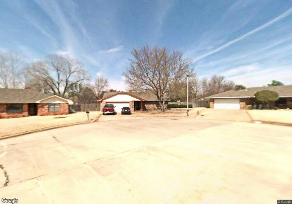 3513 Robert Dr, Duncan, OK 73533 - photo 1