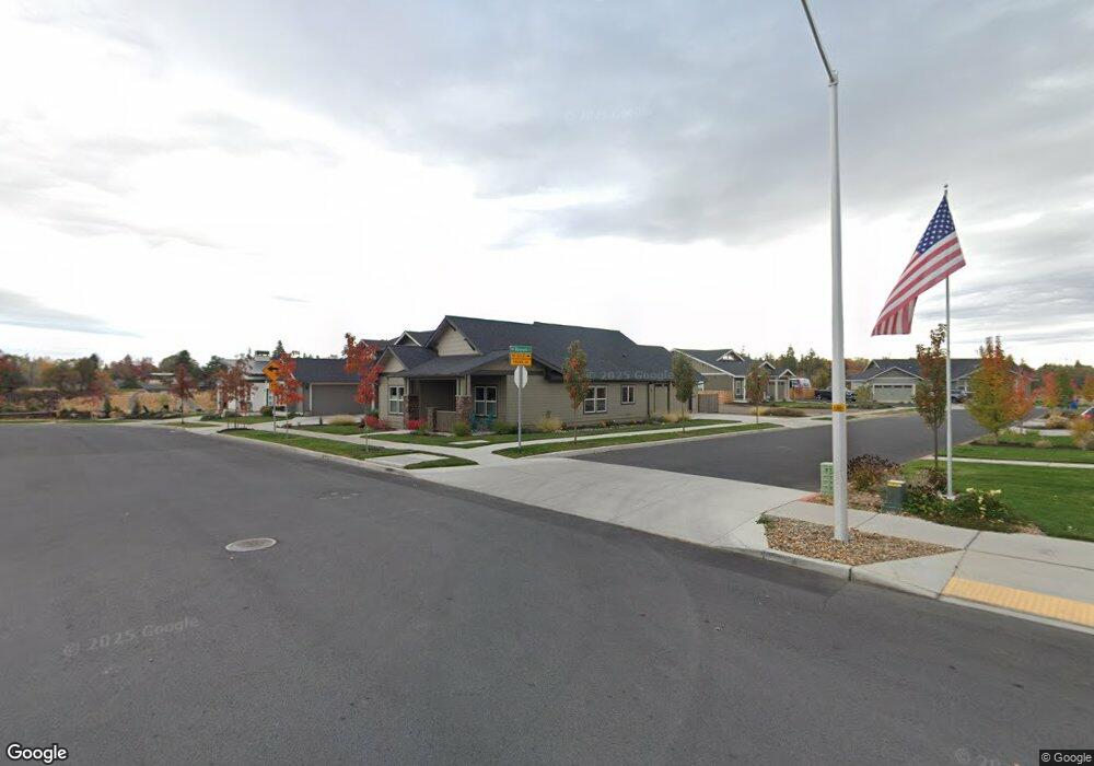 550 NW Rimrock Ct, Redmond, OR 97756 - photo 1