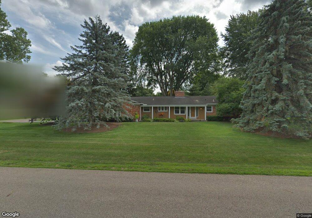 6172 Thorncrest Dr, Bloomfield Hills, MI 48301 - photo 1