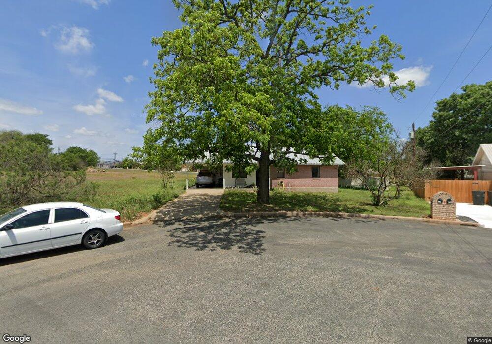 114 Henrietta Ct, Fredericksburg, TX 78624 - photo 1