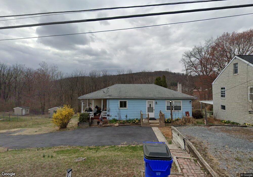 1353 Butter Ln, Reading, PA 19606 - photo 1