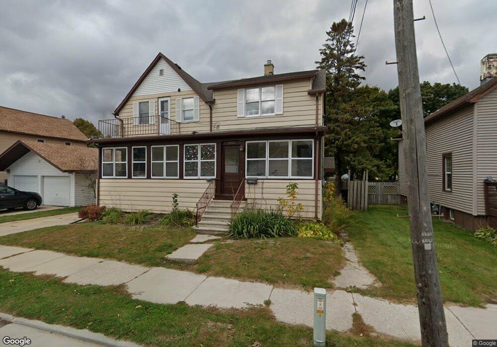 2006 13th St, Two Rivers, WI 54241 - photo 1