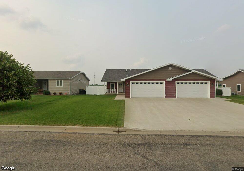 1514 10th St SW, Jamestown, ND 58401 - photo 1